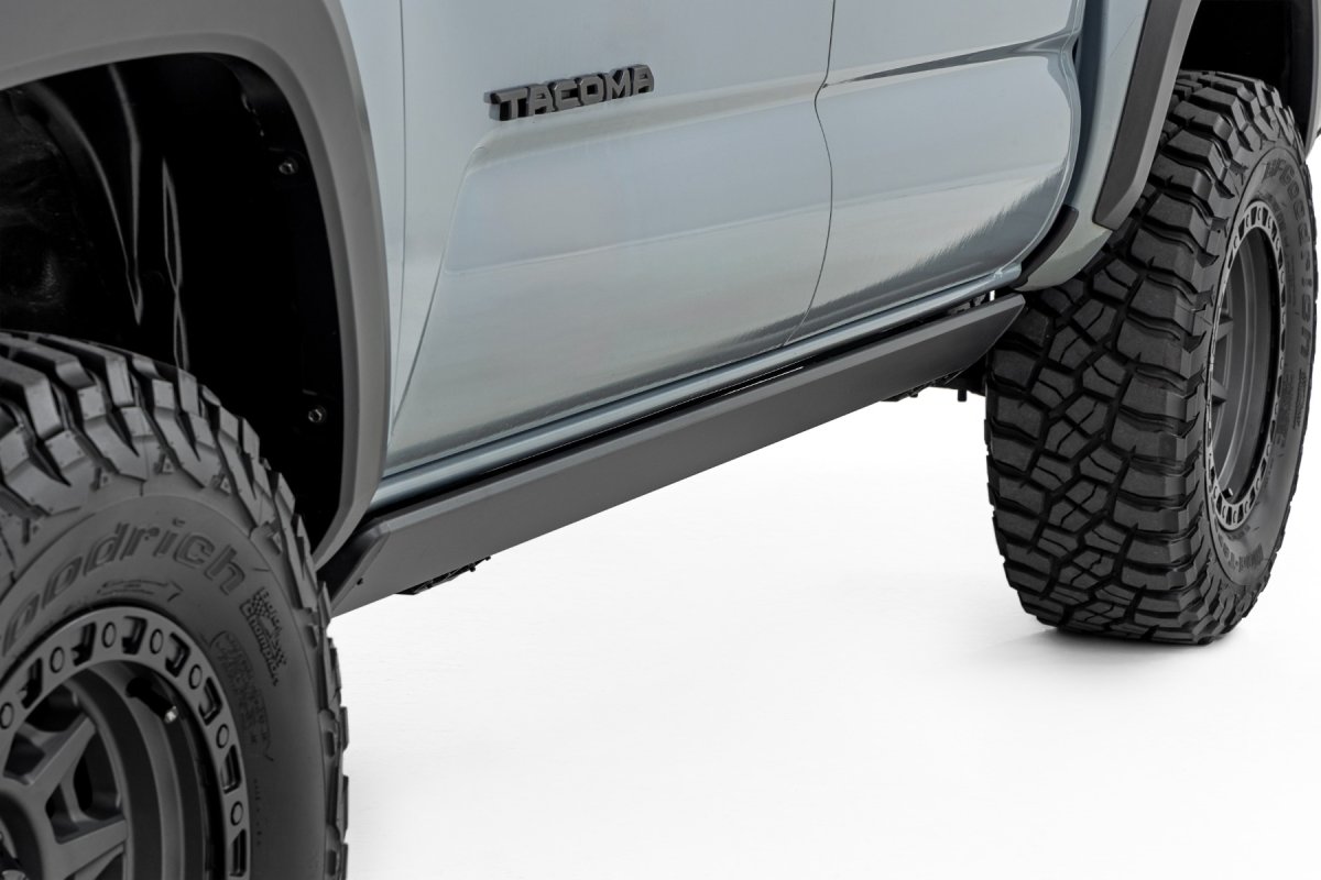 Toyota Tacoma Power Running Boards - Rough Country - 6-Inch All-Season Aluminum - '05-'23